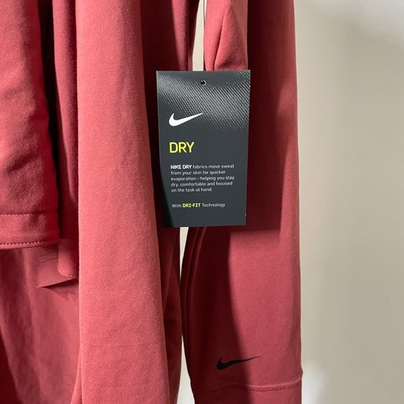 NWT Women's Nike Long Sleeve Yoga Top Wrap - Small - Picture 3 of 5